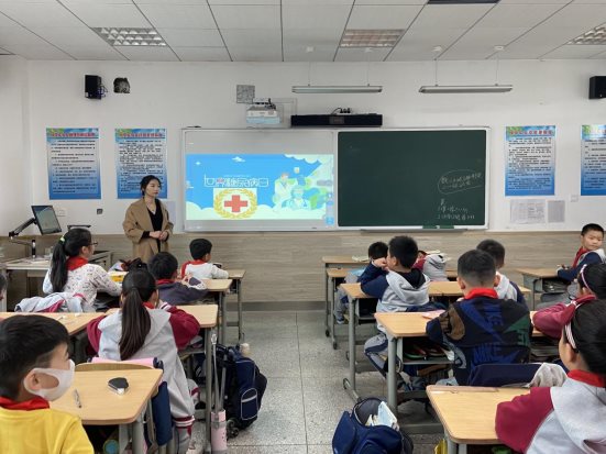 江宁区丹阳学校开展“世界糖尿病日”知识宣传活动 (2)