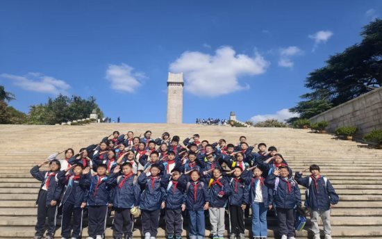 f548b24370163fbf4969a27be584ed4b